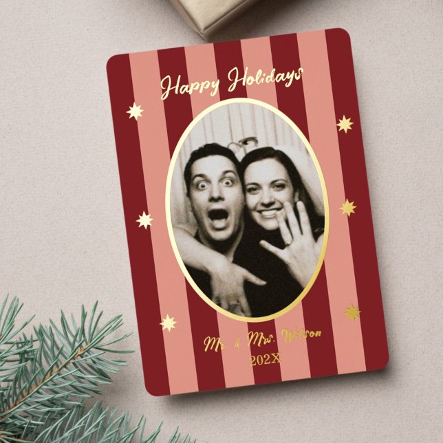 Invitación Con Relieve Metalizado Festive Red Striped Holiday Party (Subido por el creador)