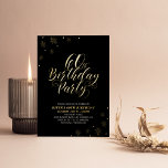 Invitación Con Relieve Metalizado Fiesta de cumpleaños 60 Moderno Negro y Dorado<br><div class="desc">Celebra tu día especial con esta elegante invitación de cumpleaños de adulto con foil. Este diseño presenta un texto de foil dorado chic "Fiesta de cumpleaños 60" con confeti brillante. Más diseños y suministros para fiestas están disponibles en mi tienda BaraBomDesign.</div>