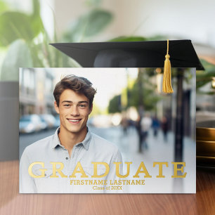 Invitación Con Relieve Metalizado Fiesta de Graduación con 4 Fotos Blanco y Dorado