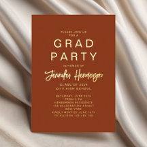 Fiesta de Graduación con Guión Dorado de Terracota