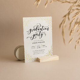 Invitación Con Relieve Metalizado Fiesta de Graduación con Letra Elegante y Confeti