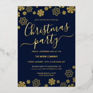 Invitación Con Relieve Metalizado Fiesta de Navidad corporativa Navy Gold Snowflake