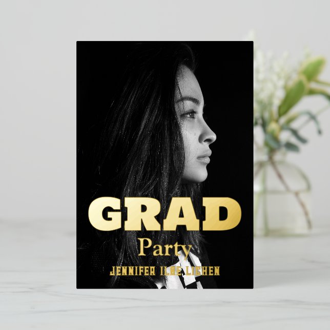 INVITACIÓN CON RELIEVE METALIZADO FIESTA MODERNO DE FOTO GRAD (Anverso de pie)