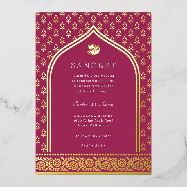 Invitación Con Relieve Metalizado Flor Marigold Indio Floral Sangeet Gold (Anverso)