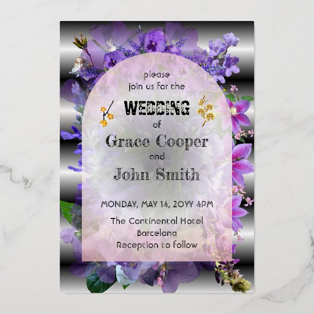 Invitación Con Relieve Metalizado Floral morada suave con fondo negro y blanco (Anverso)