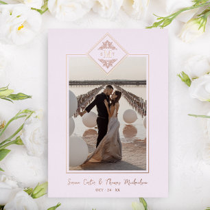 Invitación Con Relieve Metalizado Florecer Sofisticado Rosa Chic Iniciales Dorado Ro