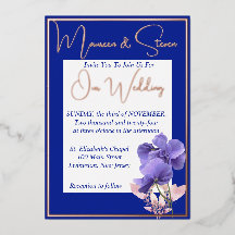 Flores Violetas en Boda Azul Real y Blanco