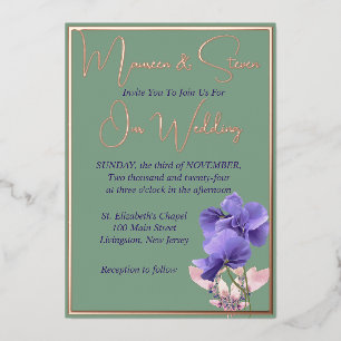 Invitación Con Relieve Metalizado Flores violetas en Boda verde