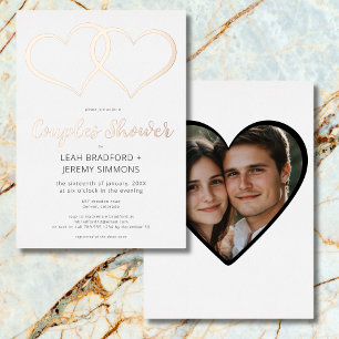 Invitación Con Relieve Metalizado Foto de ducha de pareja minimalista de dos corazon