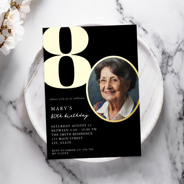Invitación Con Relieve Metalizado Foto moderna Black y Gold Elegant Cumpleaños 80 (Subido por el creador)