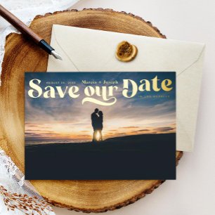 Invitación Con Relieve Metalizado Foto Retro de Atardecer Save the Date