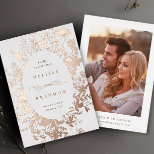 Invitación Con Relieve Metalizado Fotografía de boda con silueta de flor silvestre p