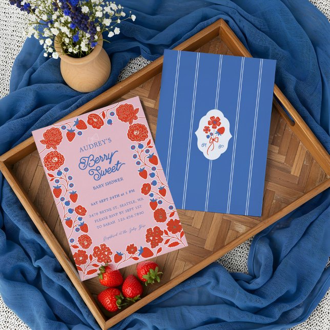 Invitación Con Relieve Metalizado Fresas dulces, arándanos y flores (Berry Sweet Strawberries, Blueberries & Blooms Foil Invitation)
