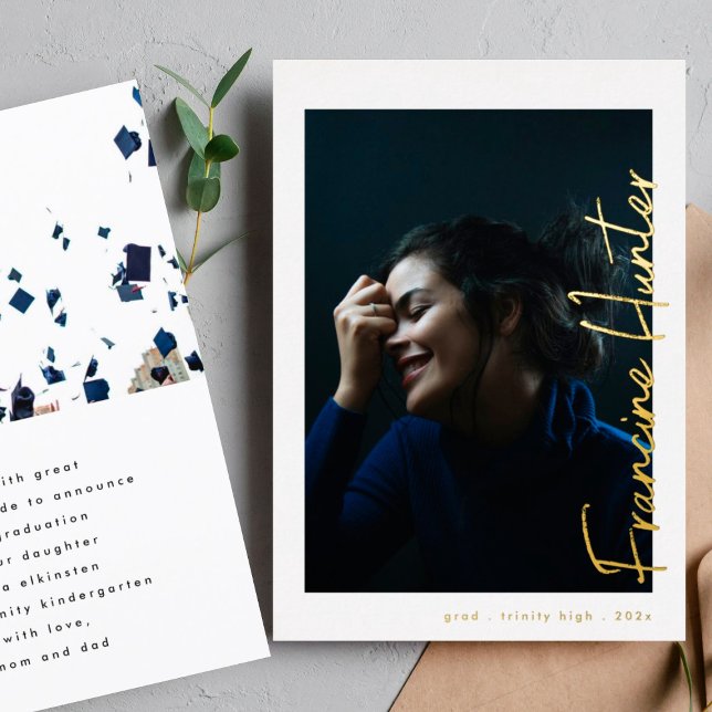 Invitación Con Relieve Metalizado Gold de graduación de secundaria con nombres perso (Subido por el creador)