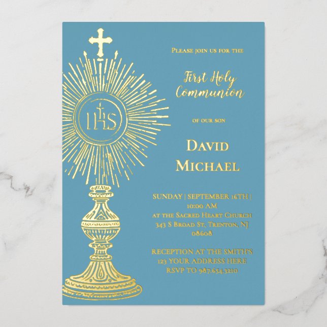 Invitación Con Relieve Metalizado Gold foil monstrance First Holy Communion (Anverso)