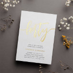 Invitación Con Relieve Metalizado Golden Script 40.º Fiesta de cumpleaños<br><div class="desc">Celebra su cumpleaños con estas invitaciones de cumpleaños número 30 de la moda,  que incluyen "cuarenta" en letras de guiones dibujadas a mano de Relieve metalizado oro moderno. Personalice con los detalles de su fiesta debajo. Una elección de lujo inolvidable para fabulosas celebraciones de 40 años.</div>