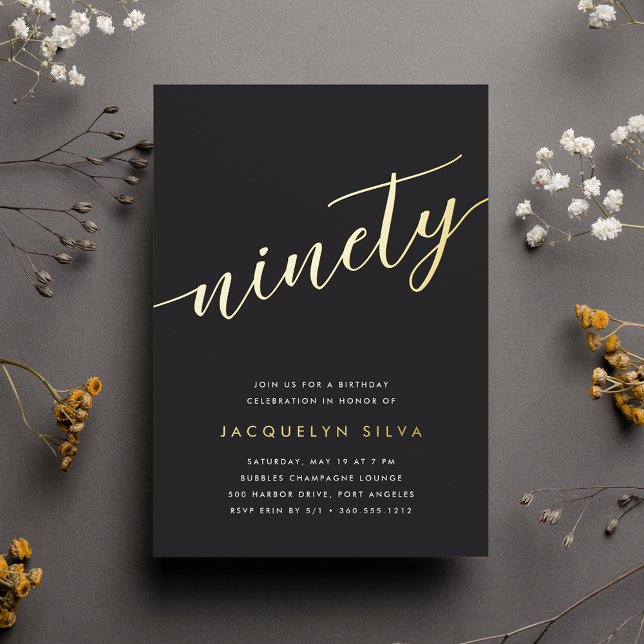 Invitación Con Relieve Metalizado Golden Script 90th Birthday Party (Subido por el creador)