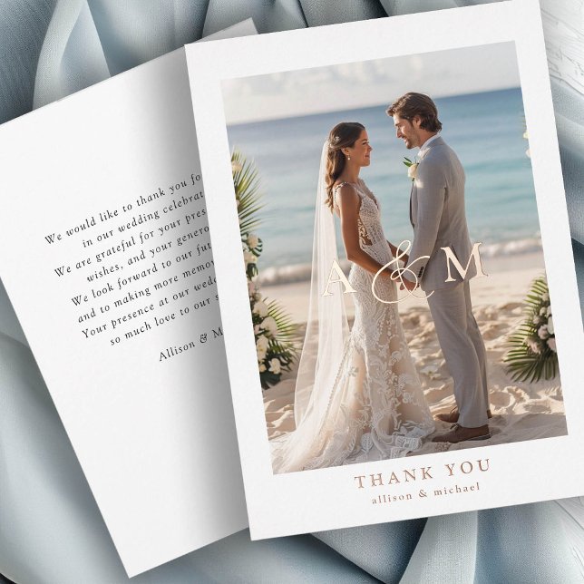 Invitación Con Relieve Metalizado "Gracias" Rosa-Relieve metalizado de oro, Minimal, (Subido por el creador)