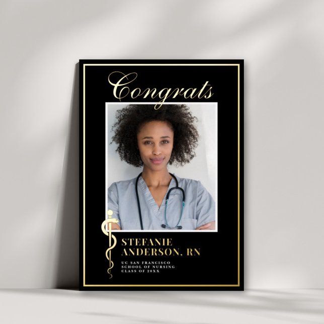 Invitación Con Relieve Metalizado Graduación clásica de Relieve metalizado de fotogr (Subido por el creador)