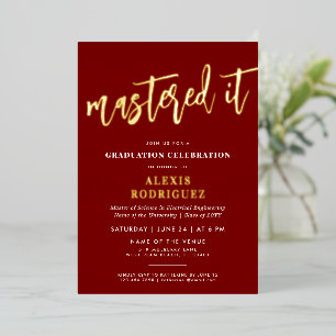 Invitación Con Relieve Metalizado Graduación de Maestría Moderna Dominada