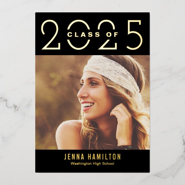 Invitación Con Relieve Metalizado Graduación de Relieve metalizado de Año Feliz Anun (Anverso)