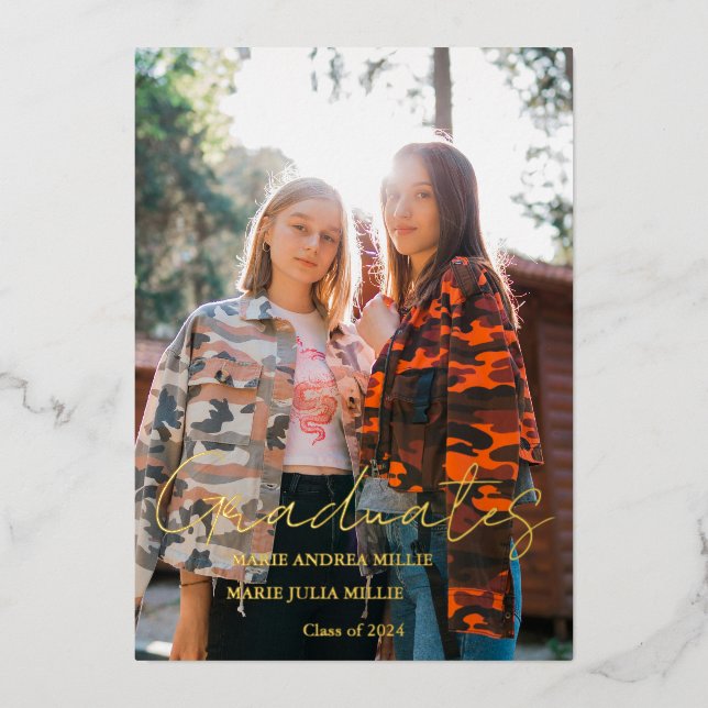 Invitación Con Relieve Metalizado Graduación fotográfica conjunta de caligrafía mode (Anverso)