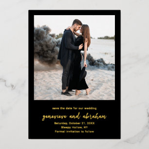 Invitación Con Relieve Metalizado Guardar la fecha de boda moderna en negro y foto l