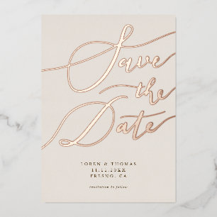 Invitación Con Relieve Metalizado Guardar la fecha en caligrafía de crema