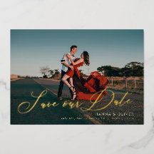 Guardar la fecha en el Relieve metalizado en un gu