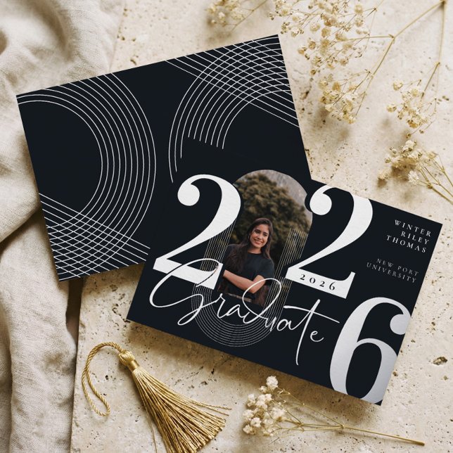 Invitación Con Relieve Metalizado Guión de graduado moderno foto de arco concéntrico (Modern Graduate Script 2026 Concentric Arch Photo Foil Invitation)