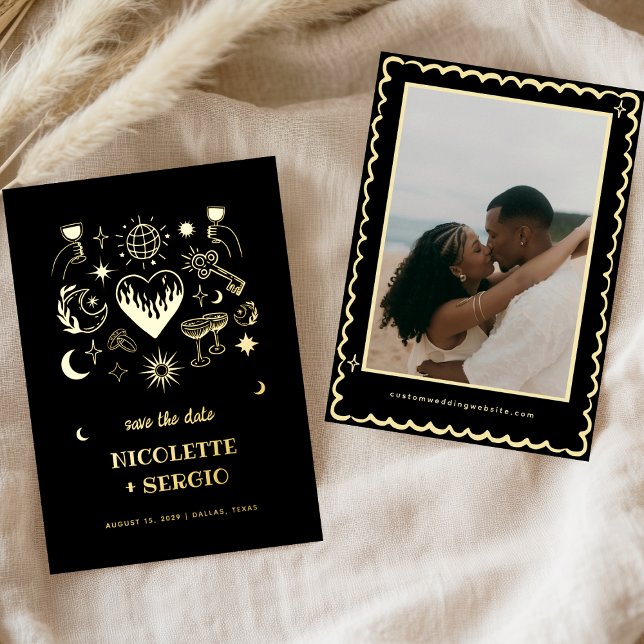 Invitación Con Relieve Metalizado Hand Drawn Celestial Wedding Save the Date in Gold (Subido por el creador)