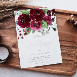 Invitación Con Relieve Metalizado Hermoso Boda floral de color burdeos rico<br><div class="desc">Hermosa invitación a Relieve metalizado plateado de Boda floral de color borgoña rica Véase colección coincidente en Nest Store</div>