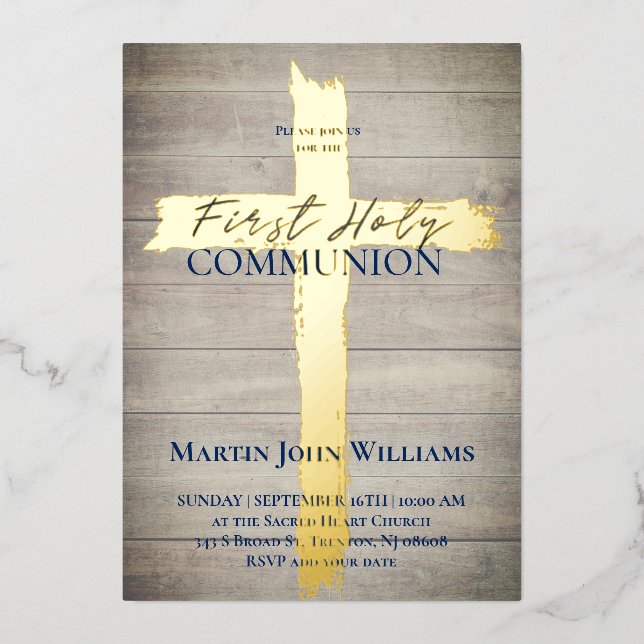 Invitación Con Relieve Metalizado Holy Cross on wood First Communion (Anverso)