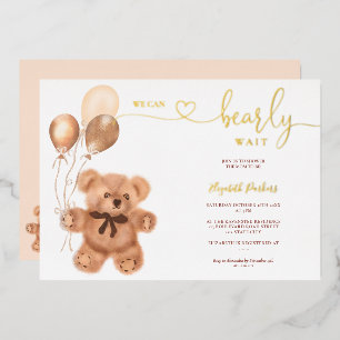 Invitación Con Relieve Metalizado Ilustracion de oso lindo espera la ducha de bebé