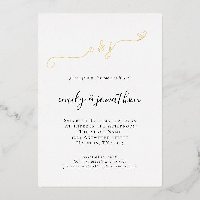 Invitación Con Relieve Metalizado Iniciales de Código QR de Boda Elegant Script Real (Anverso)
