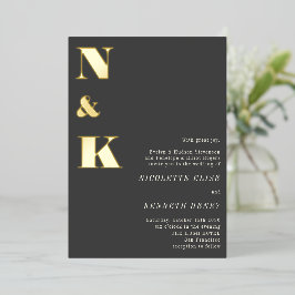Invitación Con Relieve Metalizado Iniciales de Monograma Modernas Negras y Doradas p
