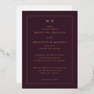 Invitación Con Relieve Metalizado Iniciales Marrón Elegantes con Dorado