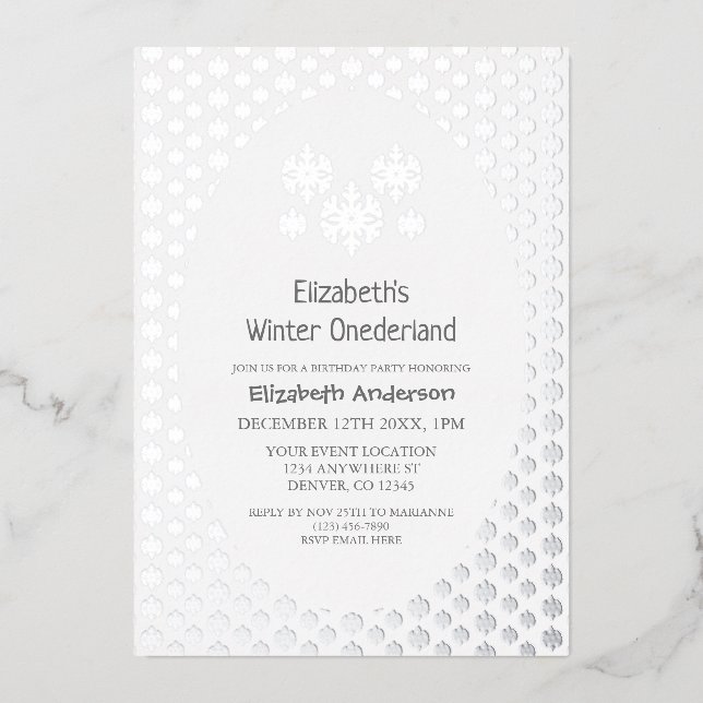 Invitación Con Relieve Metalizado Invierno Onederland Snowflake Primer cumpleaños (Anverso)