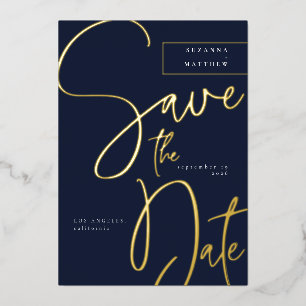 Invitación Con Relieve Metalizado La caligrafía azul oscura moderna salva la fecha
