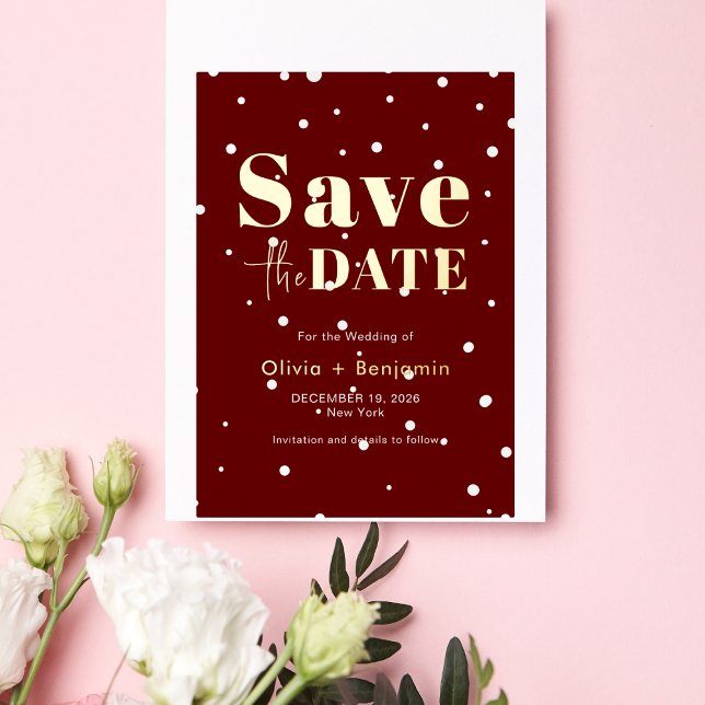Invitación Con Relieve Metalizado La Noche Elegante Navidades La Boda Roja Salva La  (Snowy Elegant Christmas Red Wedding Save The Date Foil Invitation)
