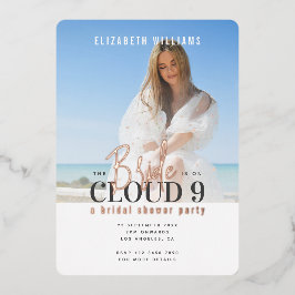 Invitación Con Relieve Metalizado La Novia está en la Nube 9 con Foto Bridal Shower
