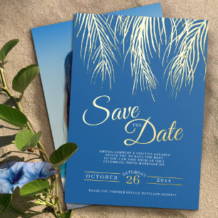 Invitación Con Relieve Metalizado Las frondas de palmas tropicales salvan el oro azu