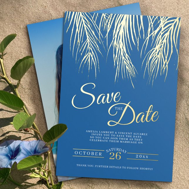 Invitación Con Relieve Metalizado Las frondas de palmas tropicales salvan el oro azu (Subido por el creador)