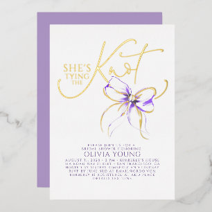 Invitación Con Relieve Metalizado Lazo Morado Ella Está Atando El Nudo Despedida de 