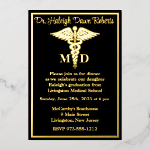 Invitación Con Relieve Metalizado Licenciatura en Medicina, Negro/Oro