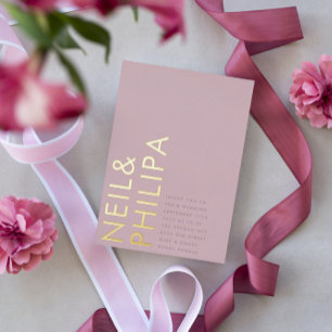 Invitación Con Relieve Metalizado Lila Púrpura Malva Nombres Modernos Boda Simple