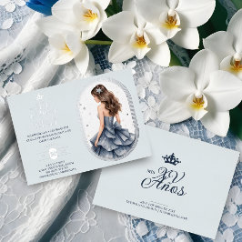 Invitación Con Relieve Metalizado Luxurious Silver Oval Frame Charming Quinceañera 