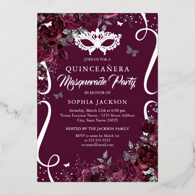 Invitación Con Relieve Metalizado Mariposa de Masquerade Burgundy Plata Quinceanera (Anverso)