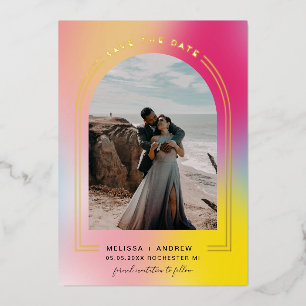 Invitación Con Relieve Metalizado Minimalista Arco Guardar Fecha Ombre