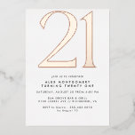 Invitación Con Relieve Metalizado Mínimo moderno | Oro blanco y Rosa 21º cumpleaños<br><div class="desc">Invitaciones minimalistas para el 21º cumpleaños con un gran título "50" en Relieve metalizado metálico real. Los detalles del evento se imprimen a continuación en un texto negro mate. Acentos de oro Rosa sobre un fondo blanco.</div>